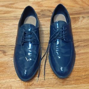Pre-loved navy blue oxfords